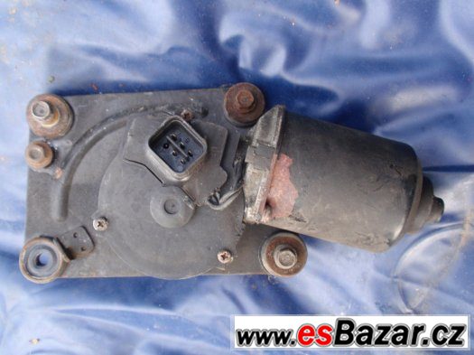 kia-carnival-motorek-steracu-8