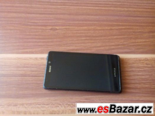Sony Xperia LT30p černá barva.