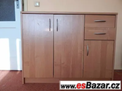 PRODÁM KOMODU