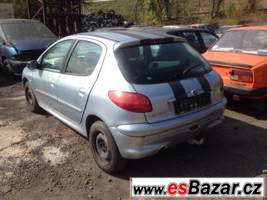 Prodám levně náhradní díly na Peugeot 206 1.4i 55kw