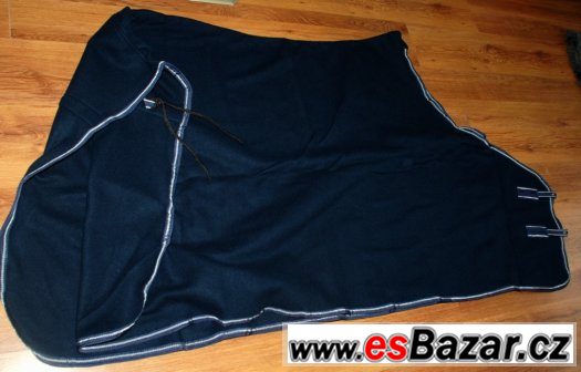 Fleecová odpocovací deka modrá 175 cm