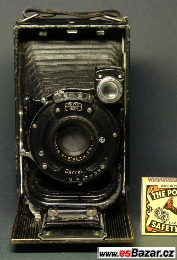 ZEISS TAXO - miniaturní fotoaparát