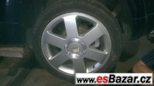 Alu kola R17 Audi TT 5x100