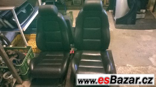 Kožené černé sedačky Audi TT
