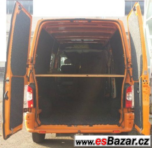 EUR4 van 2.5 DCi Nissan 3.5t -MALO JETO