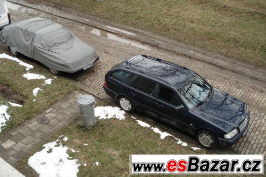 Mercedes C-W 202 kombi - KOUPÍM LEVÉ zadní dveře