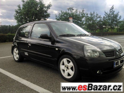 RENAULT CLIO r.v 2001 14.16v