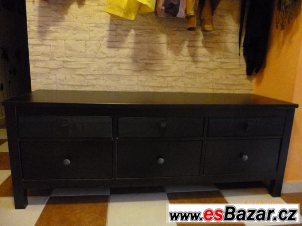 TV stolek Hemnes