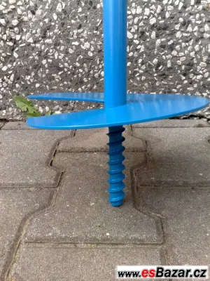 Vrták na plotové sloupky