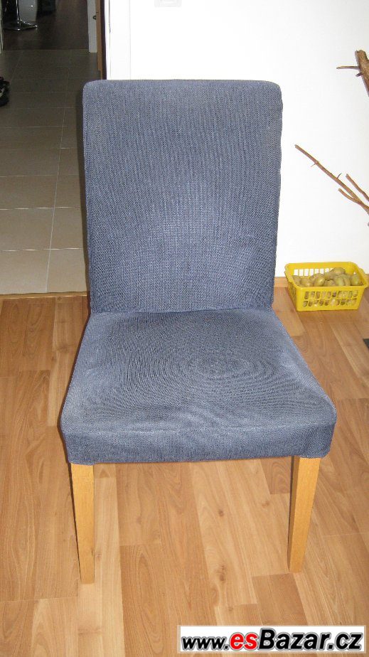 Modré čalouněné jídelní židle