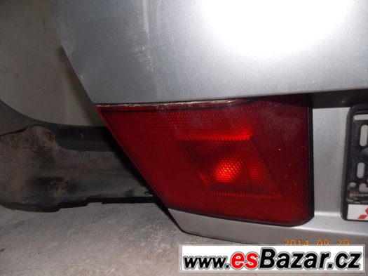 mitsubishi-carisma-zadni-svetla-vnitrni