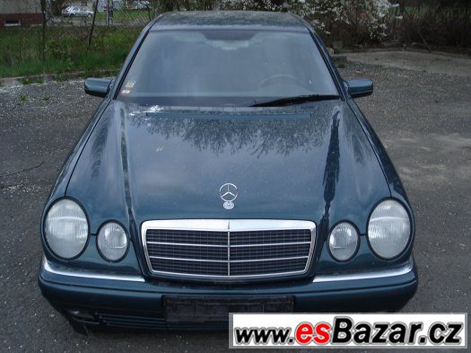 Mercedes Benz E 230 W210