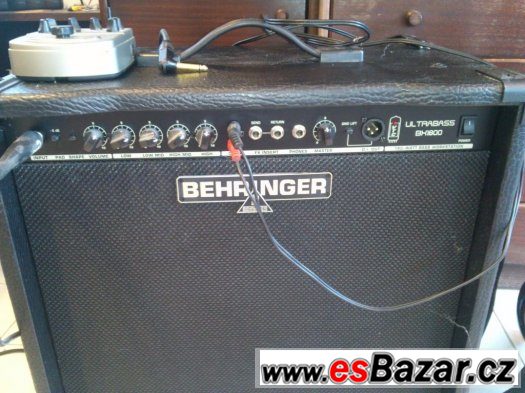 Basové kombo 180 W Behringer