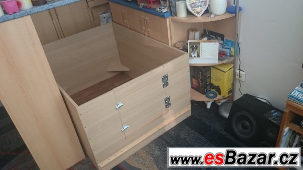 Porodní bedna pro střední plemena Porodní bedna pro střední plemena