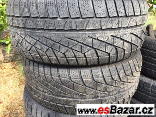 Zimní pneu 225/55R16 99H Pirelli