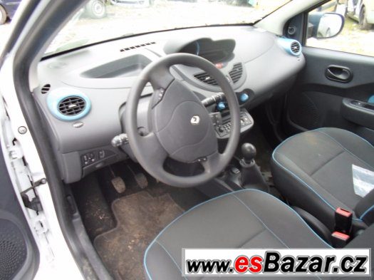 Renault Twingo 1,2i 55kW - rok 2012, najeto 23 000 km