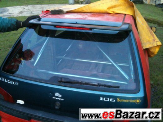 Peugeot 106 I nové křídlo s brzdovkou