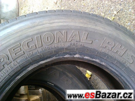 Nákladní pneu 265/70 R19.5