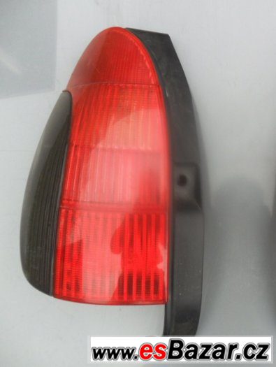 Peugeot 306 zadní světlo combi