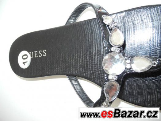 GUESS pantofle NOVÉ vel.41 PC 2490 kč GUESS pantofle NOVÉ vel.41 PC 2490 kč