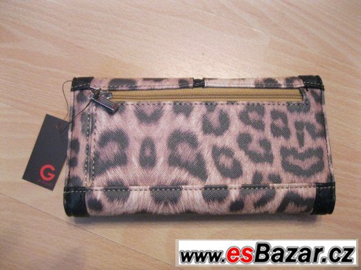 Trendy peněženka Guess - potisk leopard