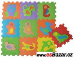 Pěnové puzzle - hromada