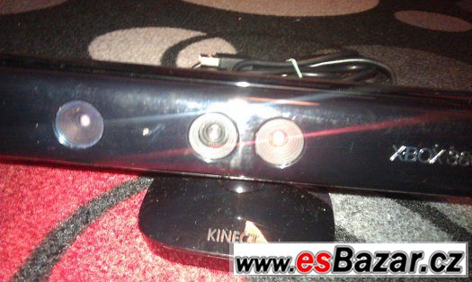 Prodám Kinect na konzoli XBOX 360 + HRA