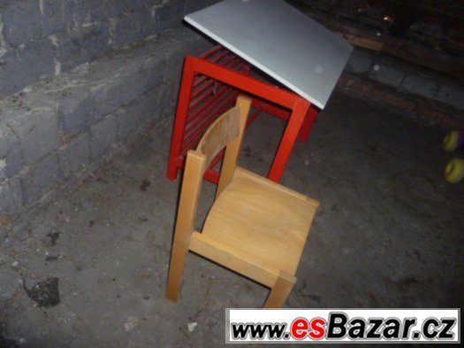 Dětský stolek + židle SPĚCHÁ