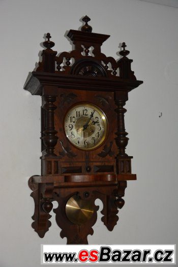 Starožitné řezbované hodiny Gustav Becker r.1921