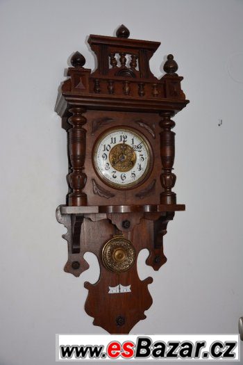 Starožitné řezbované hodiny D.R.Patent