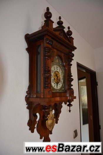 Starožitné, řezbované hodiny Junghans r1920- krásný ciferník