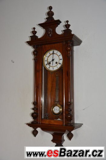 Starožitné řezbované hodiny Kienzle, r 1895 - top stav