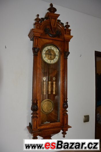 Starožitné 3závažové hodiny Gustav Bercker-gravírované-1895