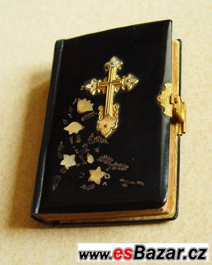 Modlitební knížka, Růže Karmelská, vykládaná perletí