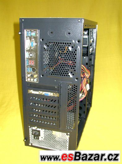 Čtyřjádrový PC/sc.775/HDD 640 GB/RAM 8GB+DÁREK ZDARMA