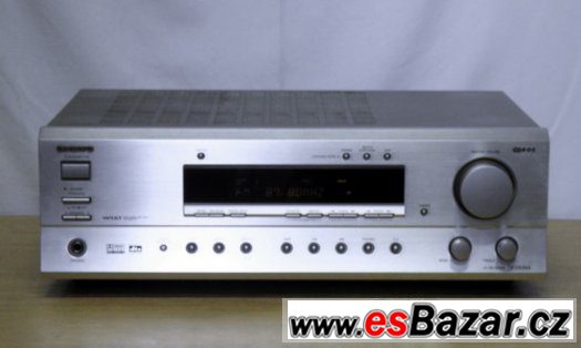 Receiver pro domácí kino Onkyo.