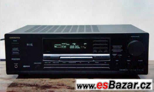 Domácí kino - AM/FM receiver Onkyo.