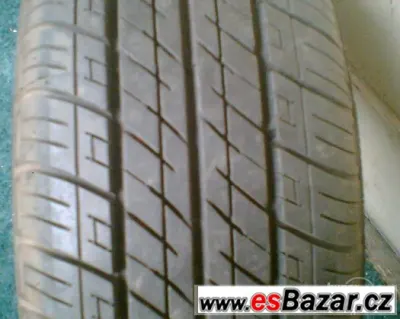 Dunlop SP10 165/70R14:prodám jednu pneu,vzorek 5-7mm
