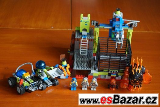 Lego power miners, pevnost Lavatraz a auto Ohnivý bouřlivák