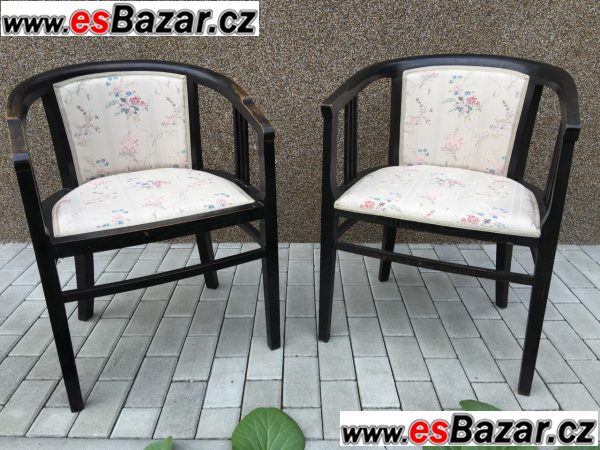 Starožitný sedací nábytek po renovaci Starožitný sedací nábytek po renovaci