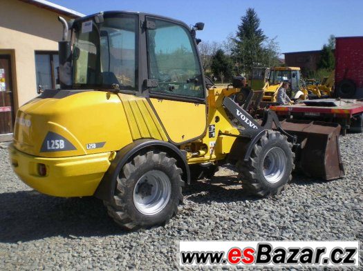 VOLVO L25B