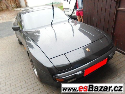 Koupím poskozene dily na Porsche 944 1984 rok 2.5