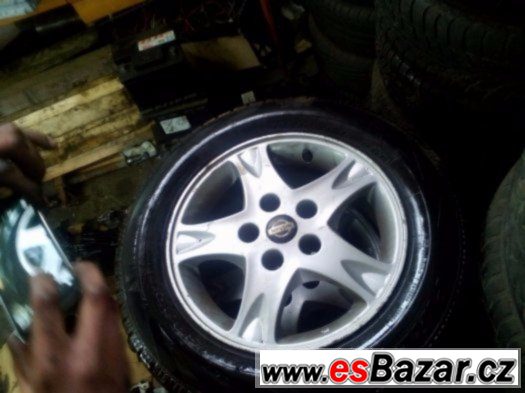 alu kola R15 roztec 5x114,3 orig.nissan