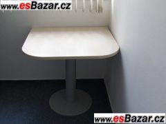 Odkládací stolek