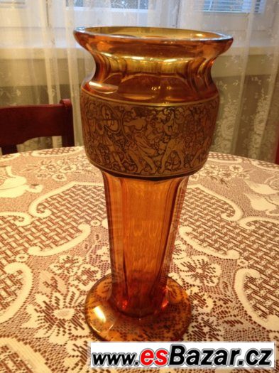 MOSER - starožitná váza r. 1920