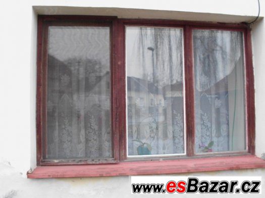 Zdvojená dřevěná okna 2ks. šíře 210cm, výška 140cm