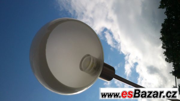 Nová stojací LED lampa