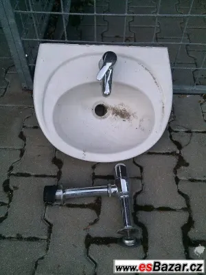 Prodám záchodové umyvadlo
