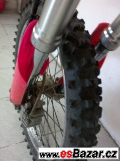 Honda CR 125 98 pěkný stav Honda CR 125 98 pěkný stav