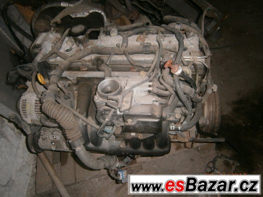 Lexus/toyota motor 2l v6 mám 1 kompletní a 1 bez hlavy.. zár Lexus/toyota motor 2l v6 mám 1 kompletní a 1 bez hlavy.. zár